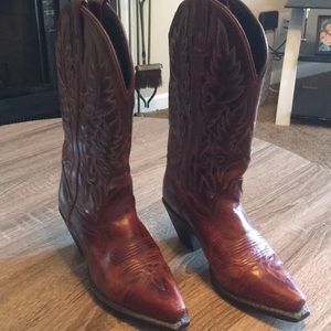 Laredo Women’s Leather Cowgirl Boots.